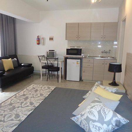 Irene'S Apartments Limassol Ngoại thất bức ảnh