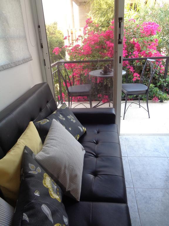 Irene'S Apartments Limassol Phòng bức ảnh