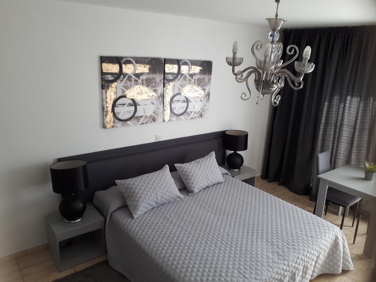 Irene'S Apartments Limassol Ngoại thất bức ảnh