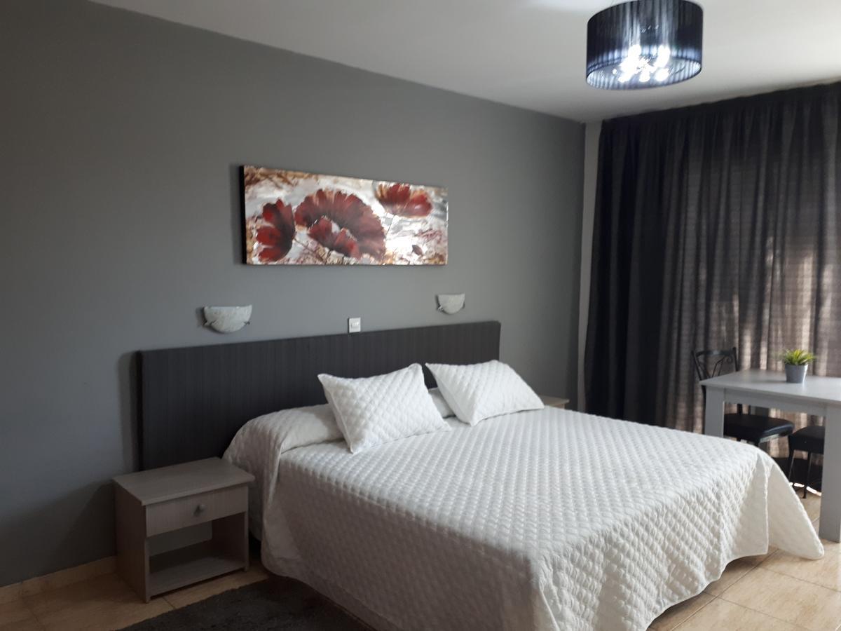 Irene'S Apartments Limassol Ngoại thất bức ảnh