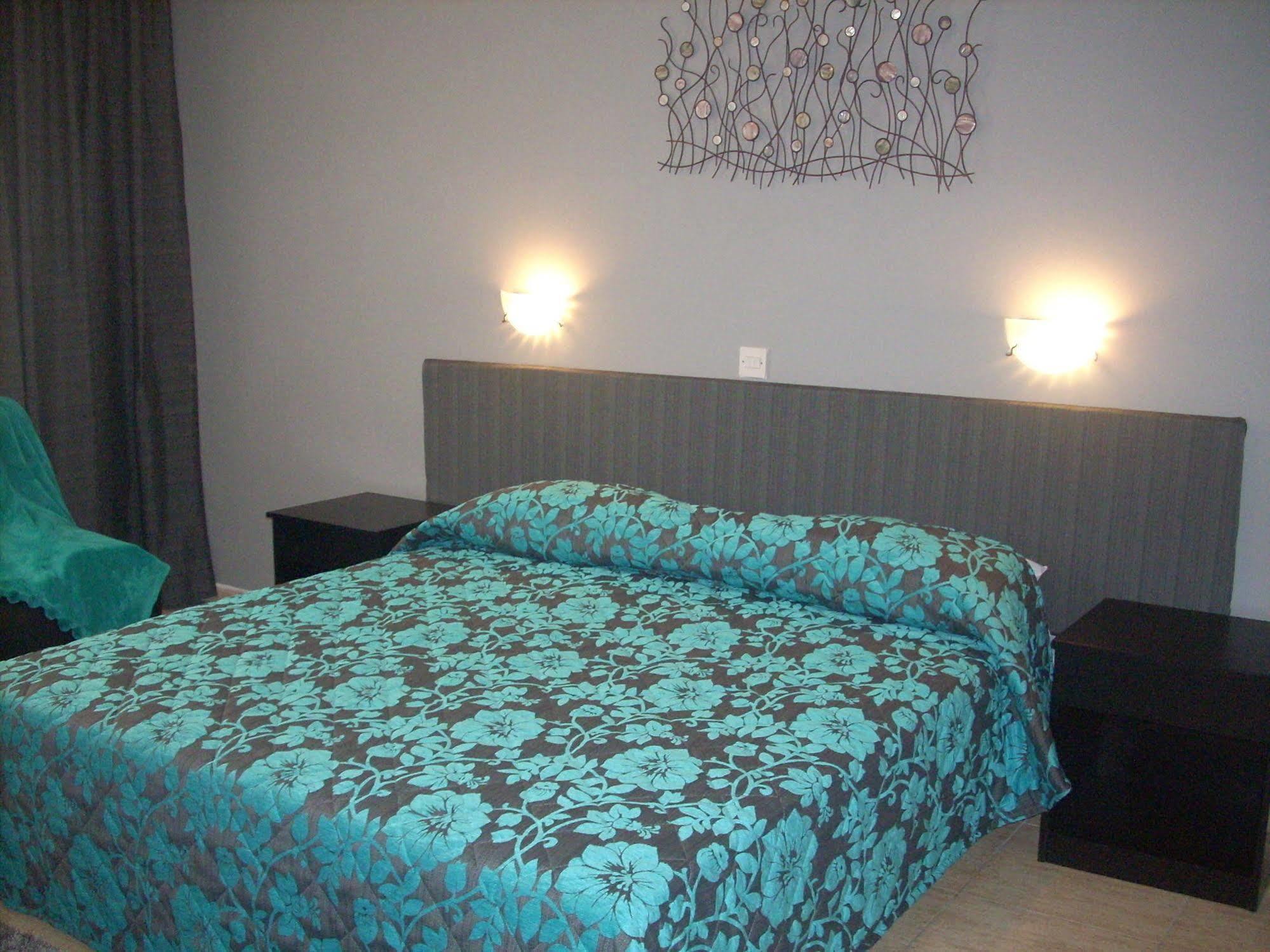 Irene'S Apartments Limassol Ngoại thất bức ảnh