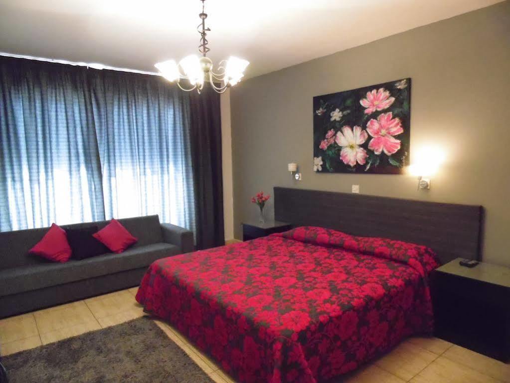 Irene'S Apartments Limassol Ngoại thất bức ảnh