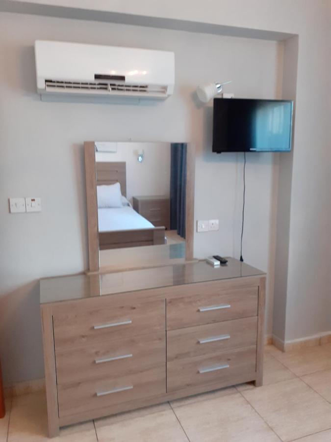 Irene'S Apartments Limassol Ngoại thất bức ảnh