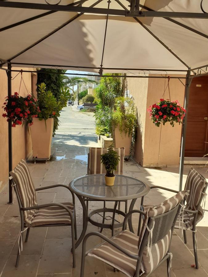 Irene'S Apartments Limassol Ngoại thất bức ảnh