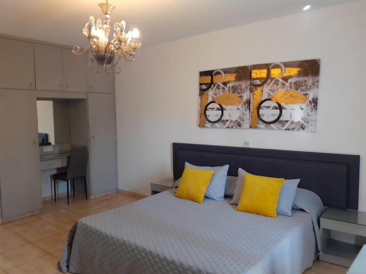 Irene'S Apartments Limassol Ngoại thất bức ảnh