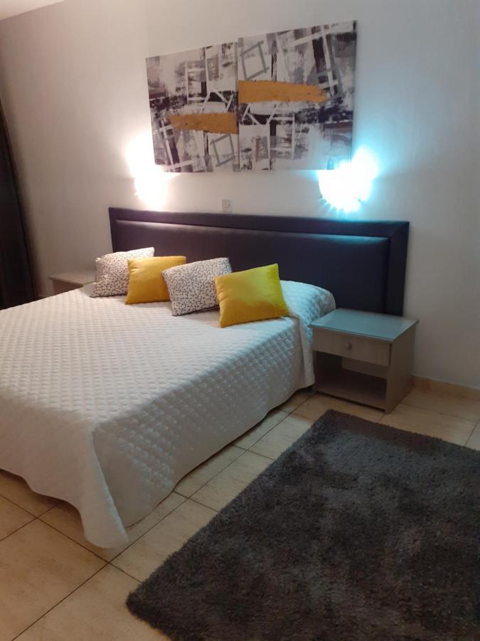 Irene'S Apartments Limassol Ngoại thất bức ảnh