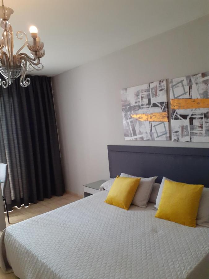 Irene'S Apartments Limassol Phòng bức ảnh