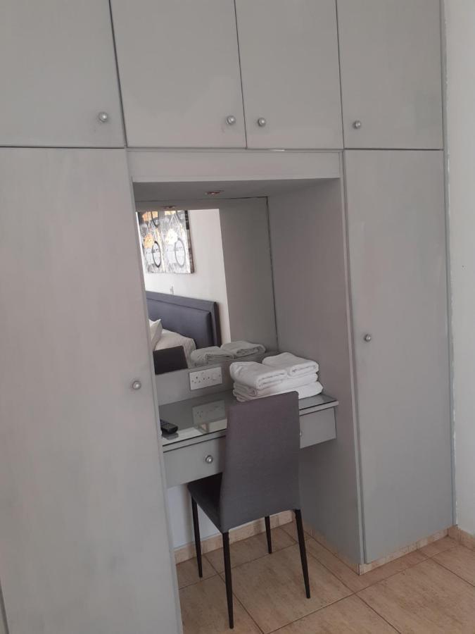Irene'S Apartments Limassol Ngoại thất bức ảnh